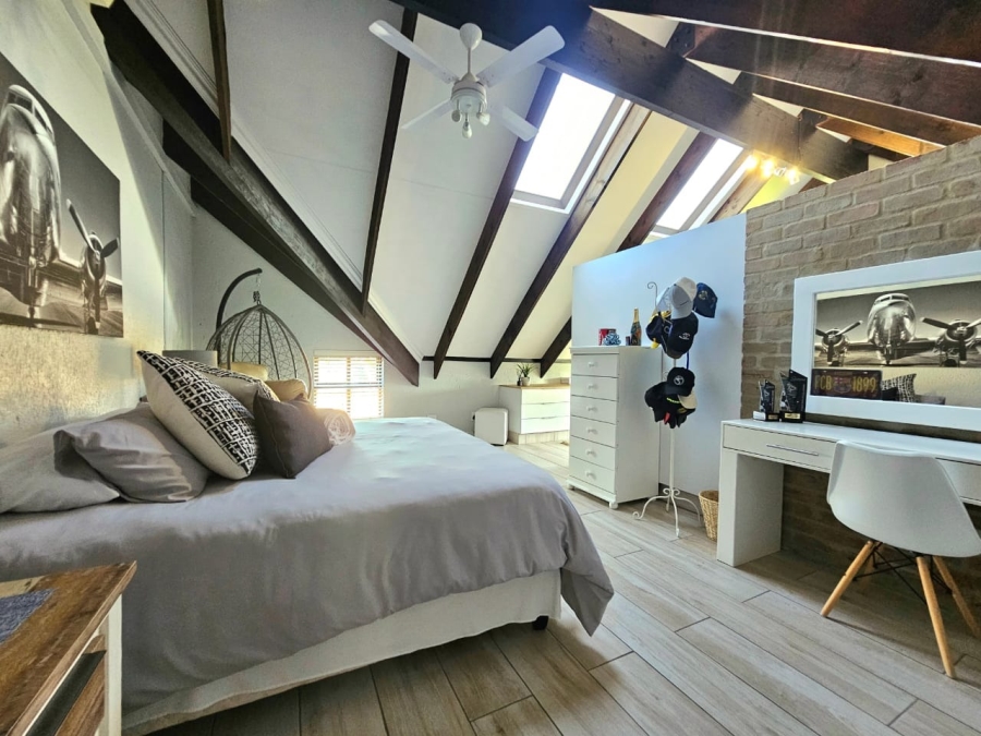 5 Bedroom Property for Sale in Grimbeeck Park North West